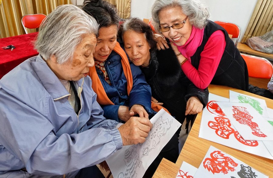 Expectativa de vida na China atinge 79 anos